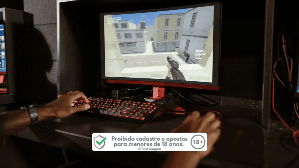 Tela de um jogo de Counter-Strike 2, mostrando o mapa e os jogadores.